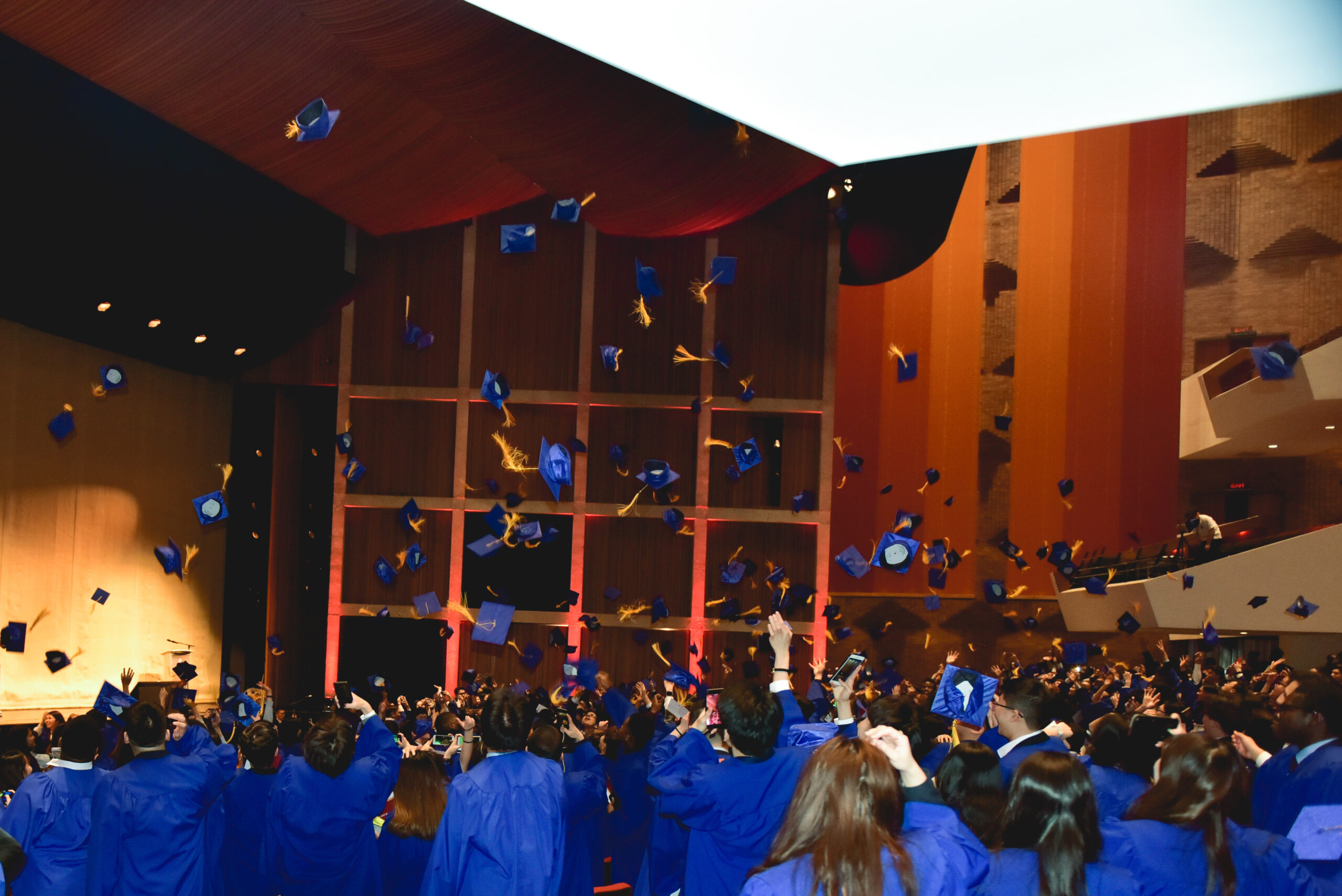 40th Anniversary: Largest Graduating Class – CIC